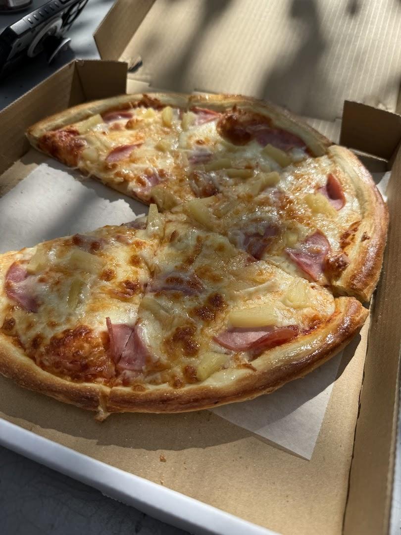 Wagner's Pizza Bus